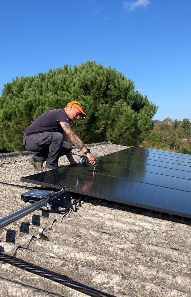 Installation panneaux solaires