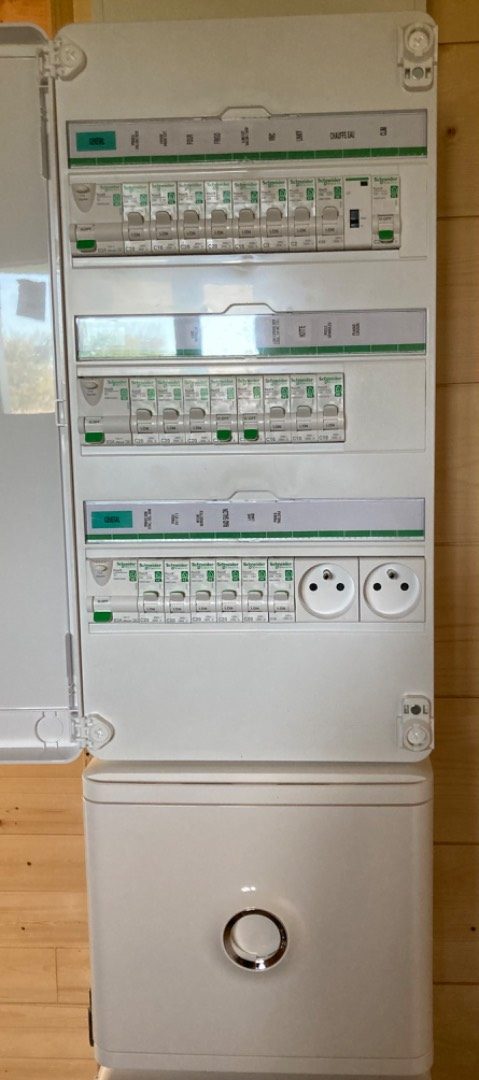 Comment se déroule une rénovation et mise aux normes électriques  ?